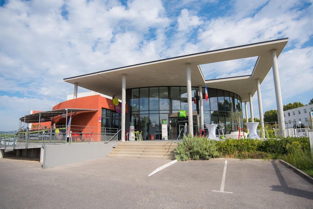 Ibis Styles Pertuis Portes Du Luberon Exterior photo