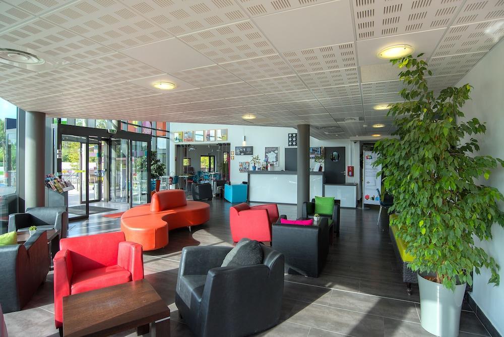 Ibis Styles Pertuis Portes Du Luberon Exterior photo